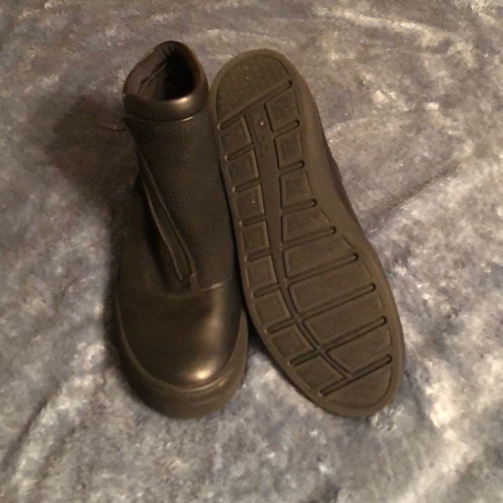 Black zip up shoes